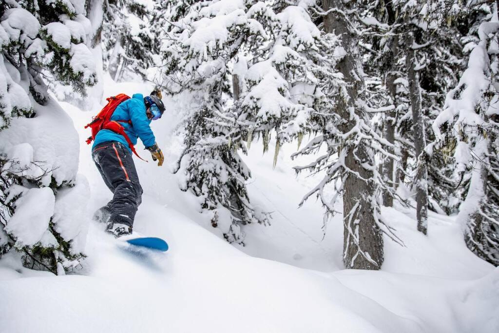 The Qanuk Fernie - Ski In Ski Out Exterior foto