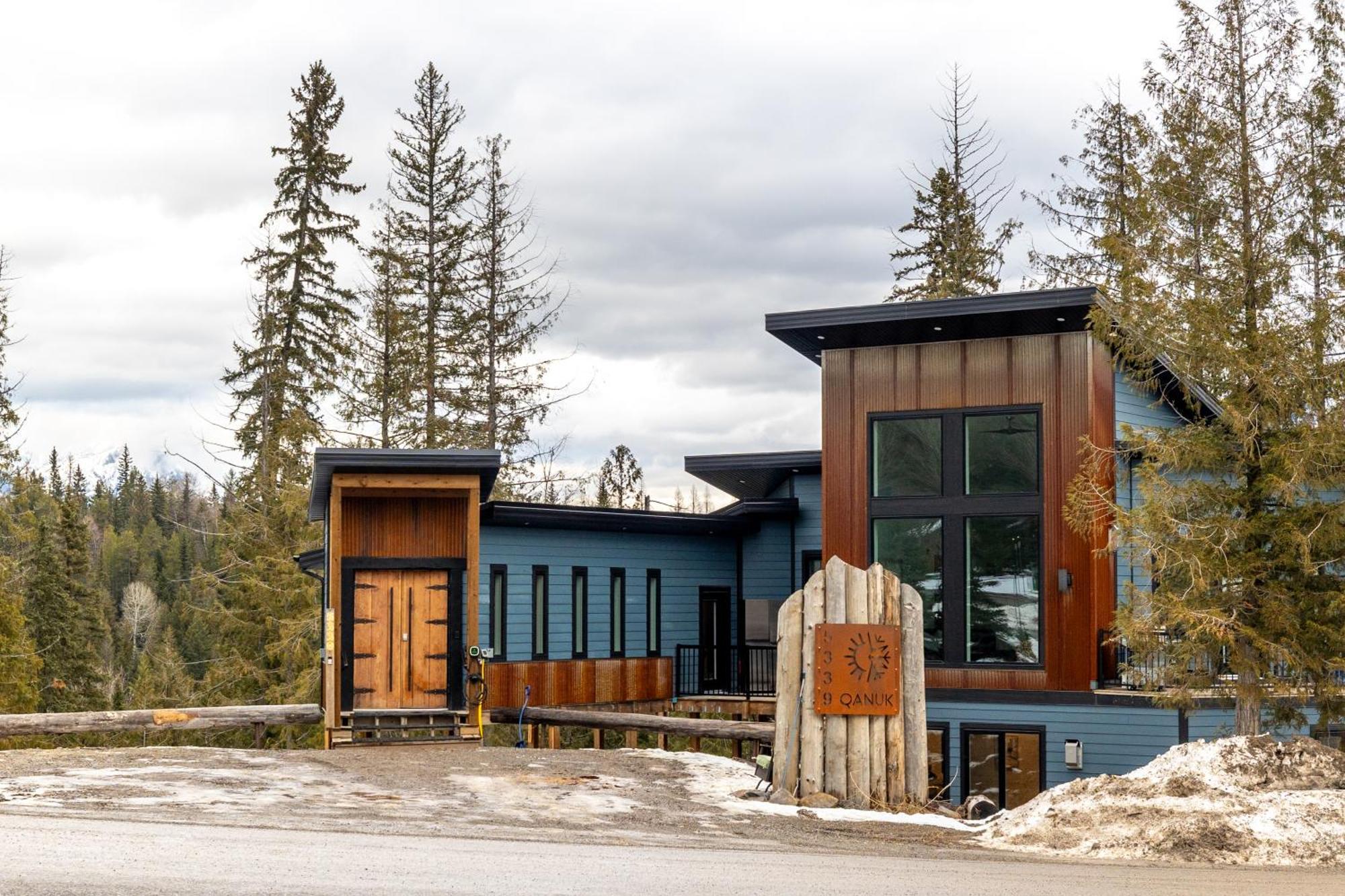 The Qanuk Fernie - Ski In Ski Out Exterior foto